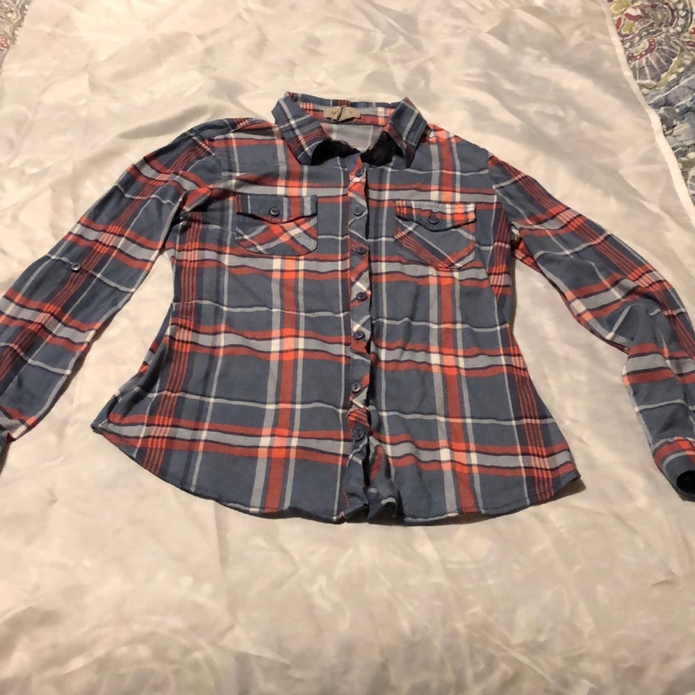Ladie’s flannel button up